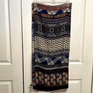 Gold Coast Multi Color & Print Wrap Scarf 70’ x 31.50’ NWT